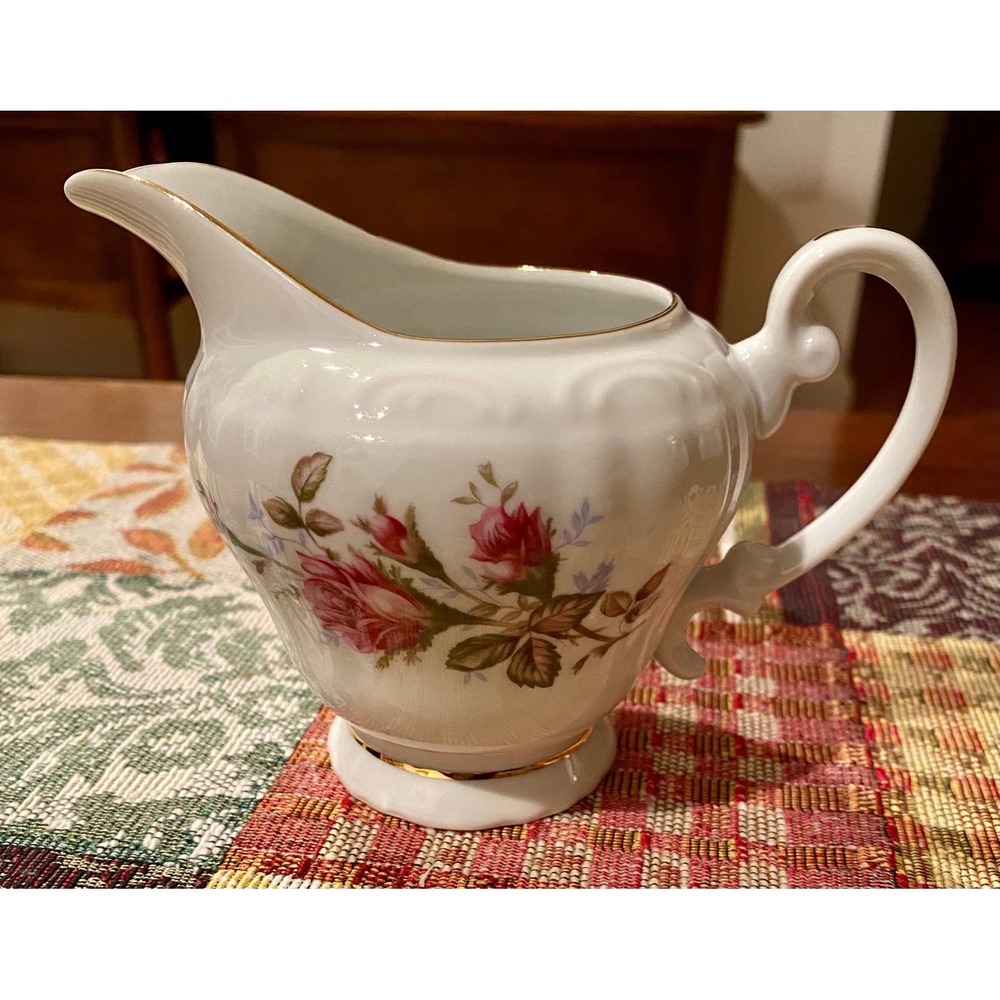 Grant Crest Royal Rose Pattern Creamer, 8 oz; Produced In Japan- Beautiful